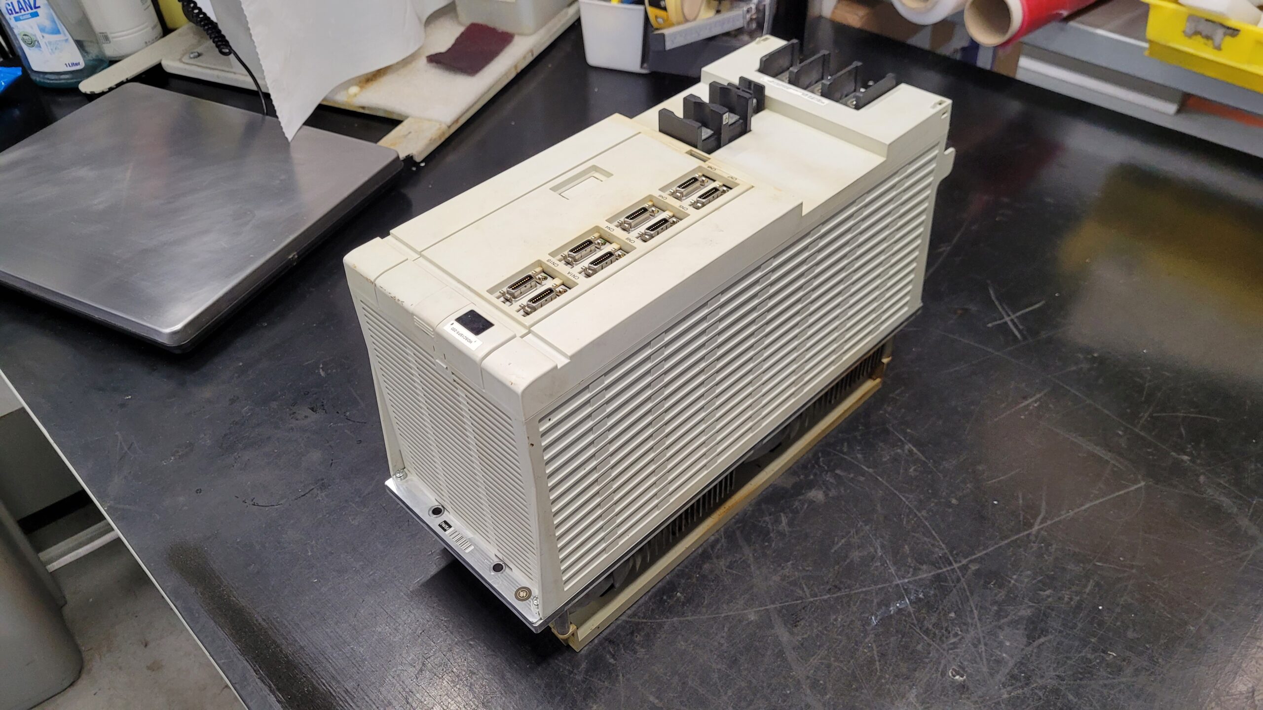 Mitsubishi Spindle Unit MDS-C1-SPX-220 or MDSC1SPX-220 vor der Reparatur 3