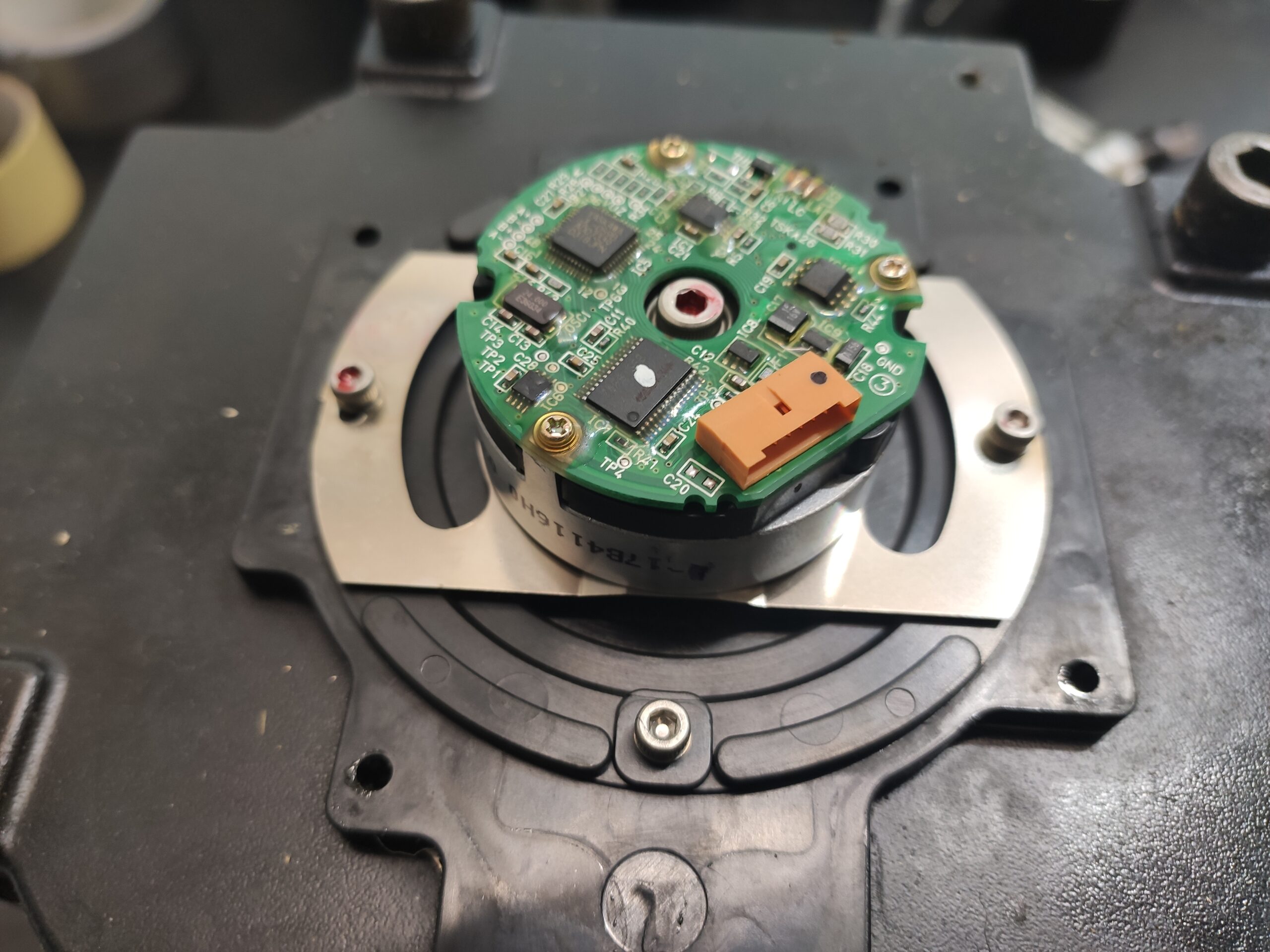 Yaskawa AC Servo Motor SGMGH-30ACA6S Encoder UTSIH-B17CK