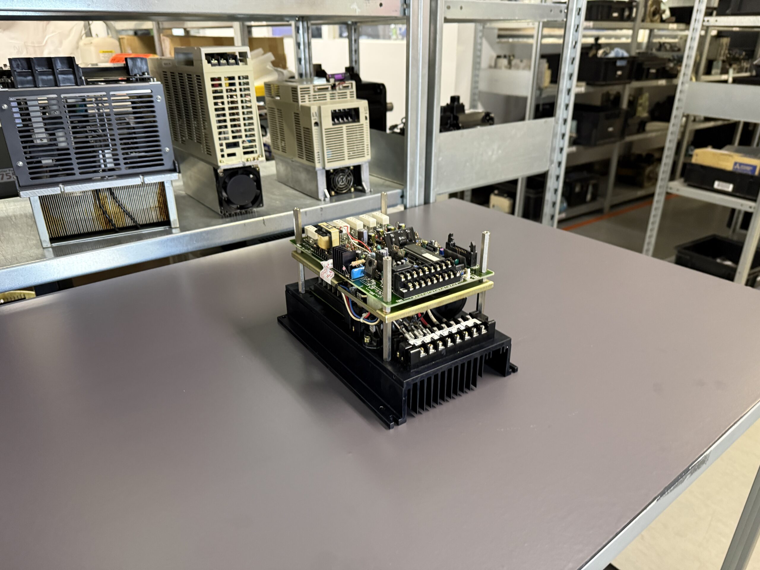 Yaskawa Juspeed-F CIMR-22AS Anischt 3