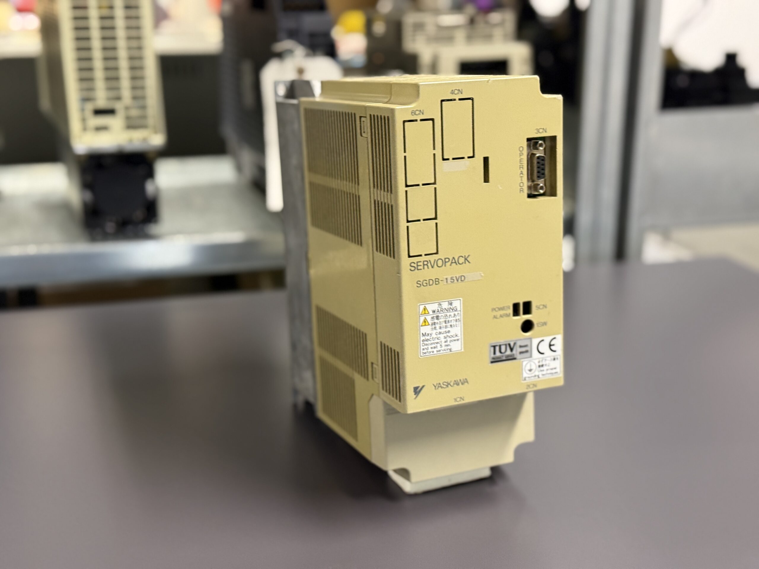 Yaskawa SGDB-15VD Servopack Hauptbild