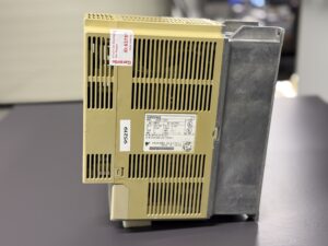 Yaskawa SGDB-15VD Servopack Seite 1