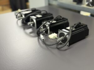 Yaskawa SGMAH-04AAA21 und SGMAH-04AAA21 Servo Motor Anicht 5