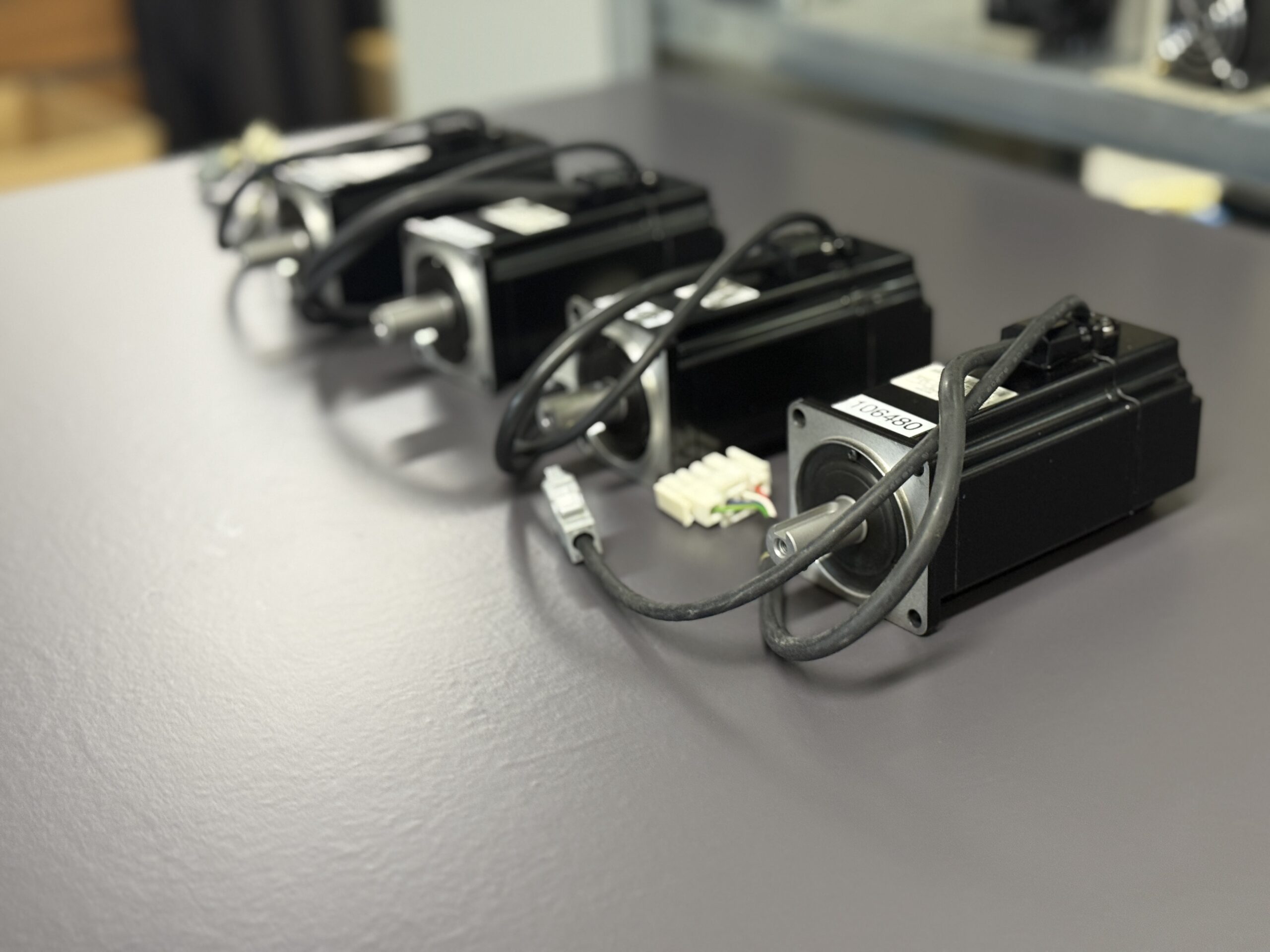 Yaskawa SGMAH-04AAA21 und SGMAH-04AAA21 Servo Motor Anicht 5