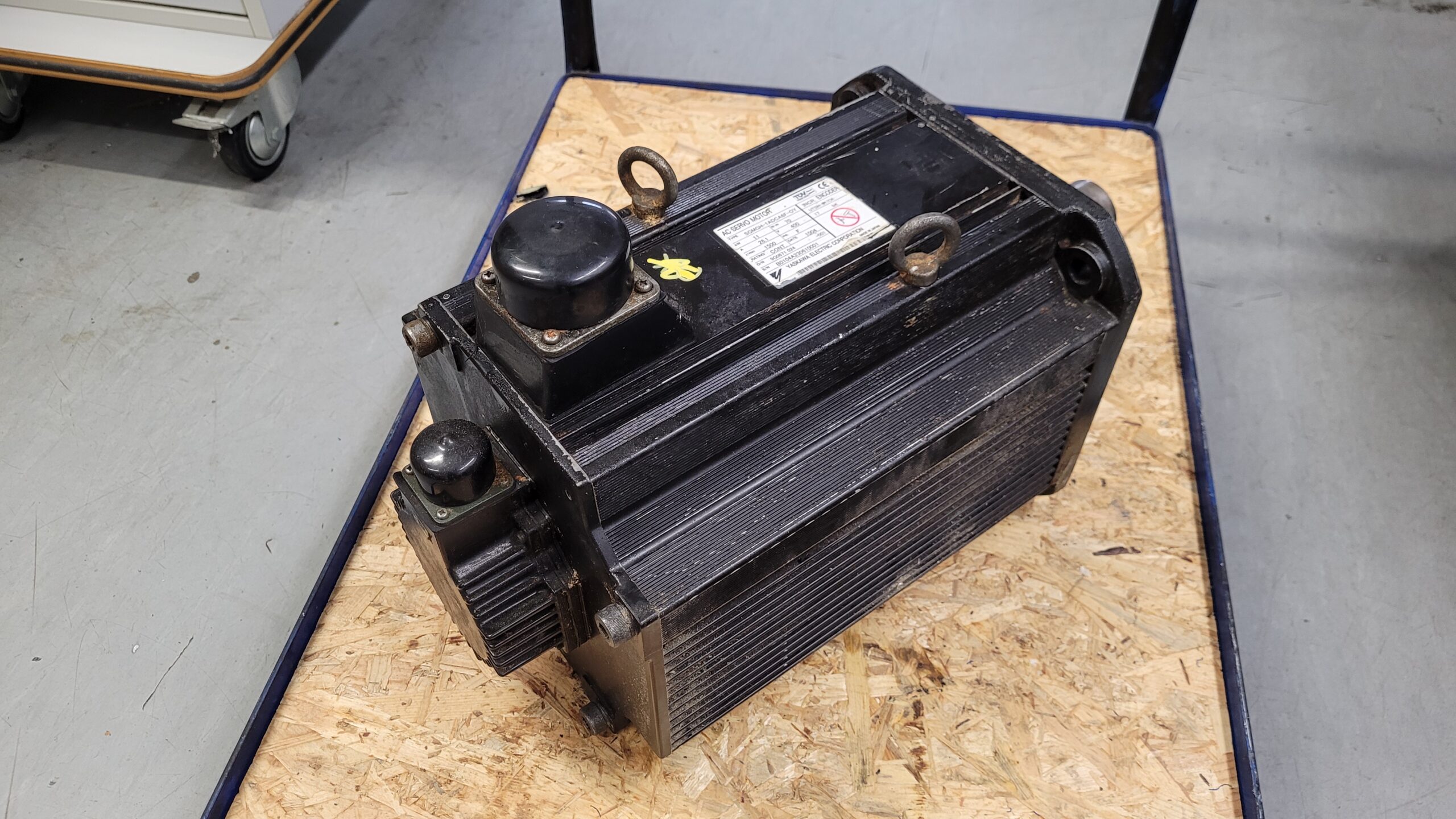 Yaskawa SGMGH-1ADCA6F-OY AC Servo Motor vor der Reparatur 2