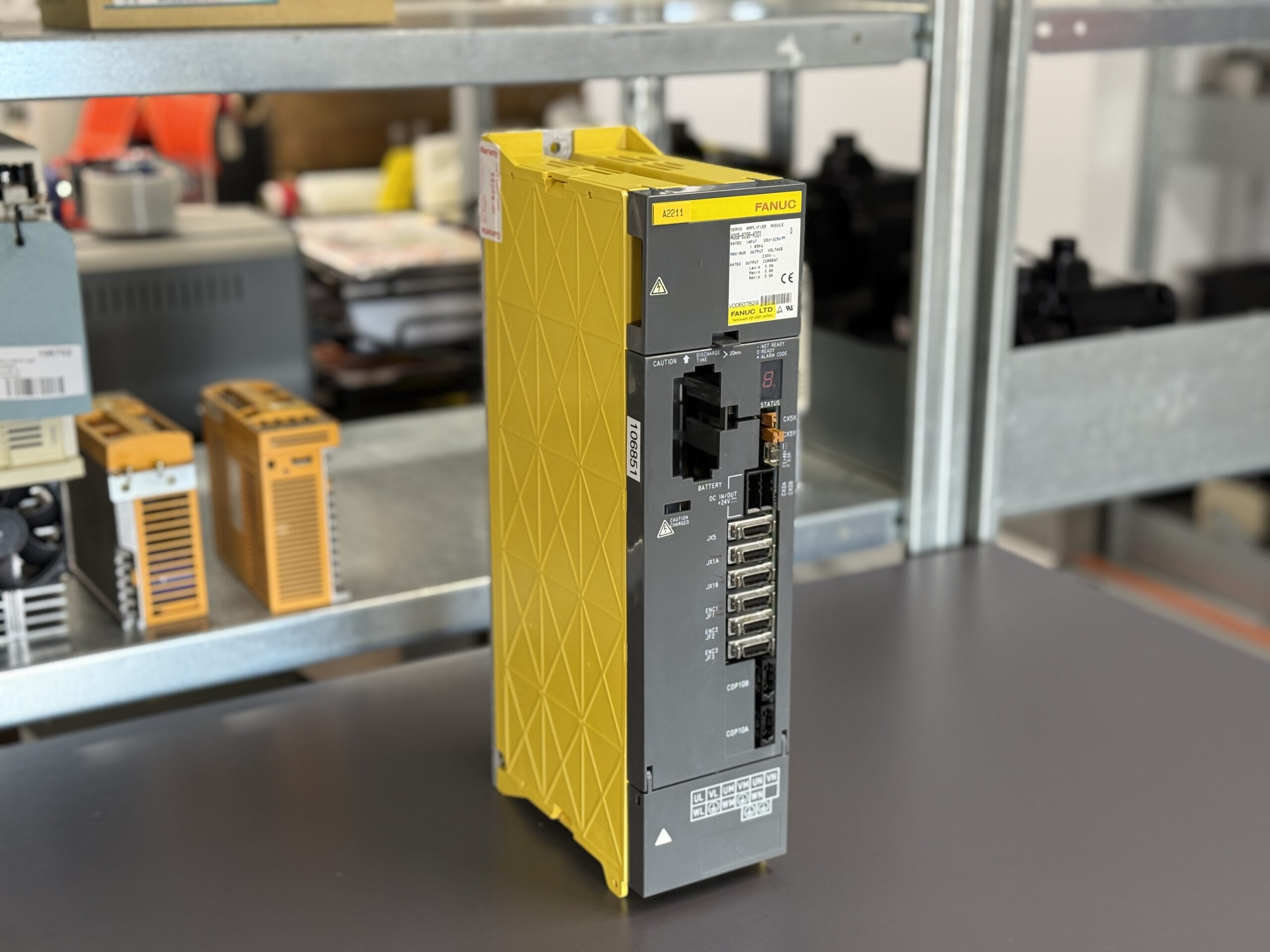 Fanuc A06b-6096-H301 AC Servo Amplifier Hauptbild