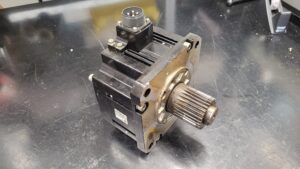 Mitsubishi AC Servo Motor HF-SP2024JKW04 vor der Reparatur 2