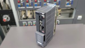Mitsubishi MDS-DH2-V2-8080 Servo Drive Unit Foto 1