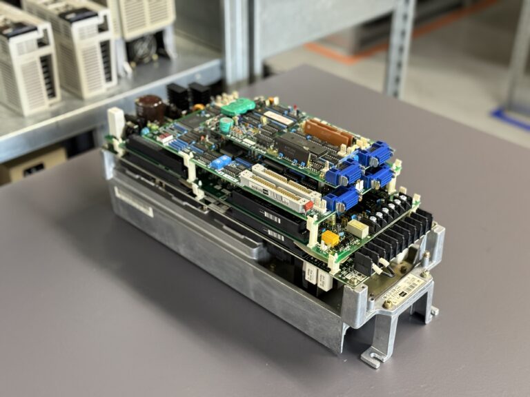 Mitsubishi MR-S12-80B-Z33 Servo Drive Hauptbild