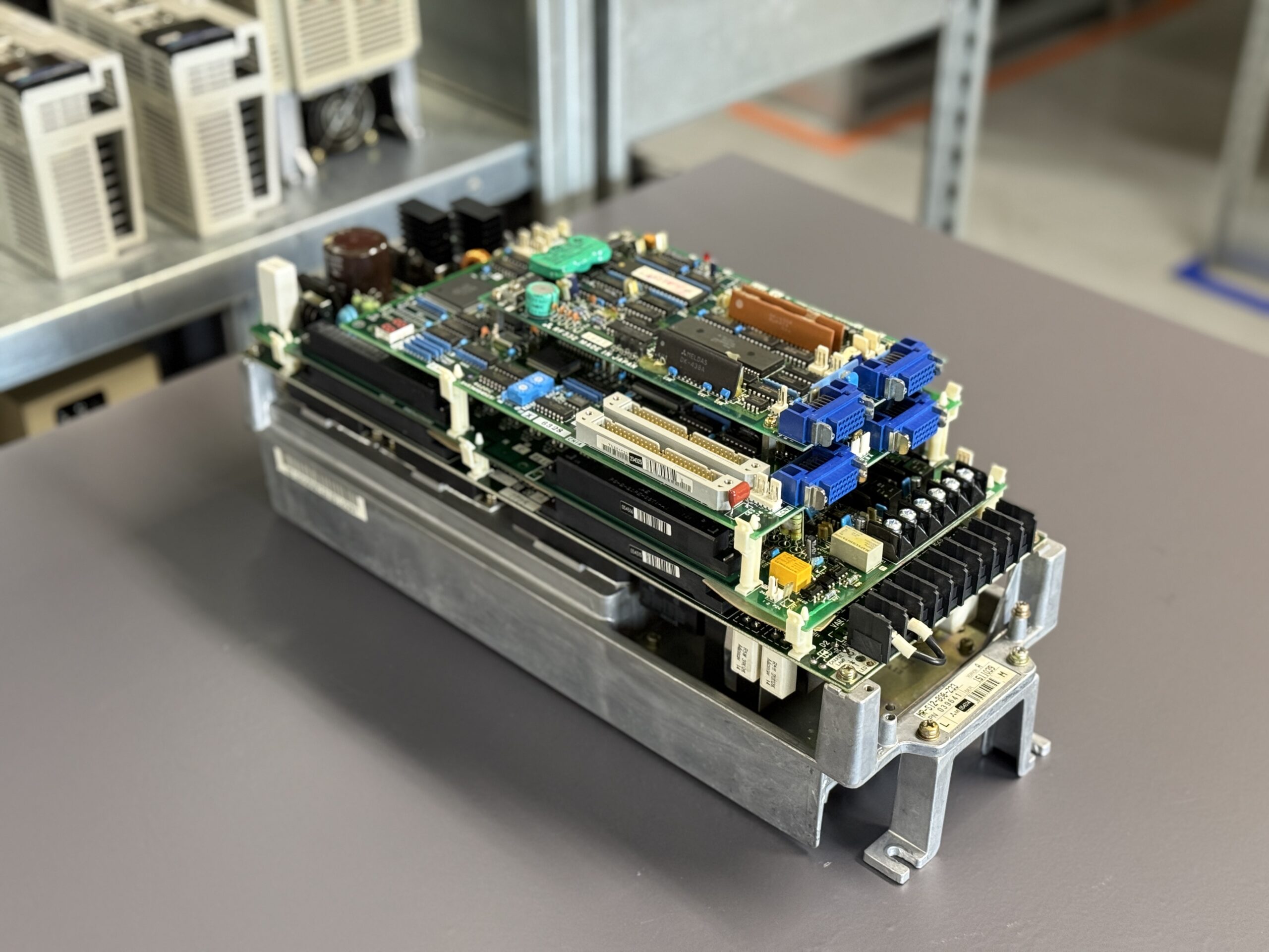 Mitsubishi MR-S12-80B-Z33 Servo Drive Hauptbild