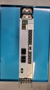 Okuma Servo Drive Unit MIV0102A-1-B5 or 1006-2325 vor der Reparatur 3