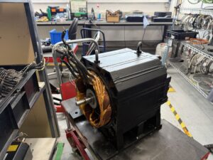 Okuma VAC-YMM45-37R-112 Spindel Motor Montieren 1