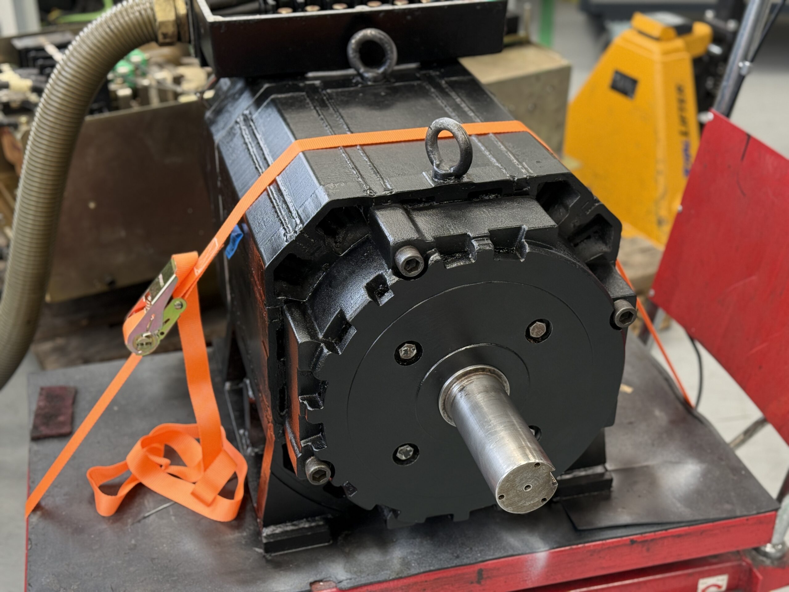 Okuma VAC-YMM45-37R-112 Spindel Motor nach der Reparatur 2