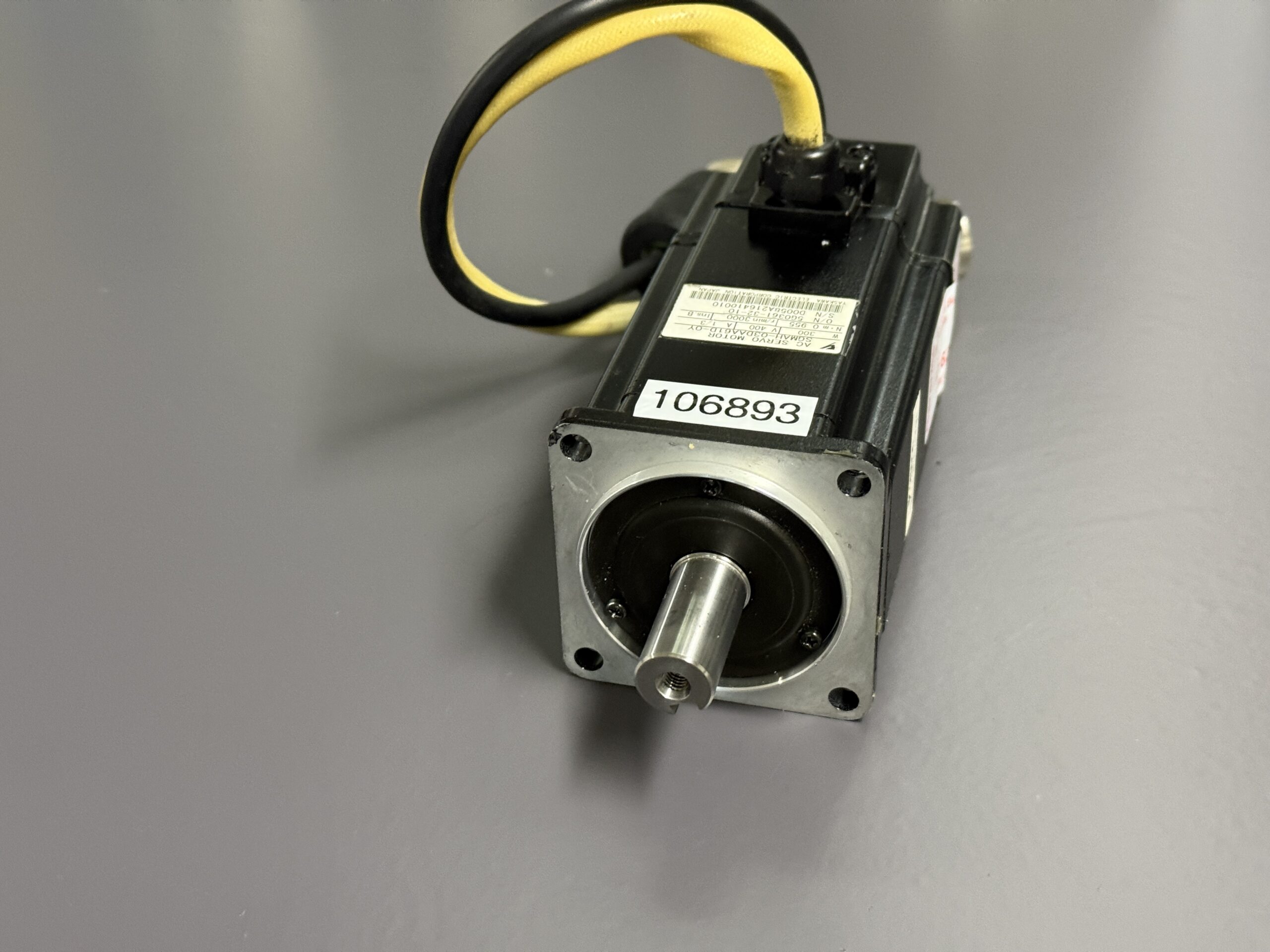 Yaskawa AC Servo Motor SGMAH-03DAA61D-OY Hauptbild