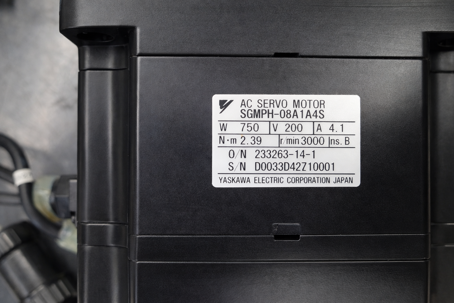 Yaskawa AC Servo Motor SGMPH-08A1A4S Typenschild 2