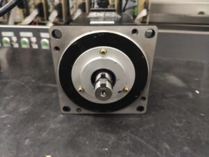 Yaskawa AC Servo Motor SGMPH-15A1A6D frontansicht