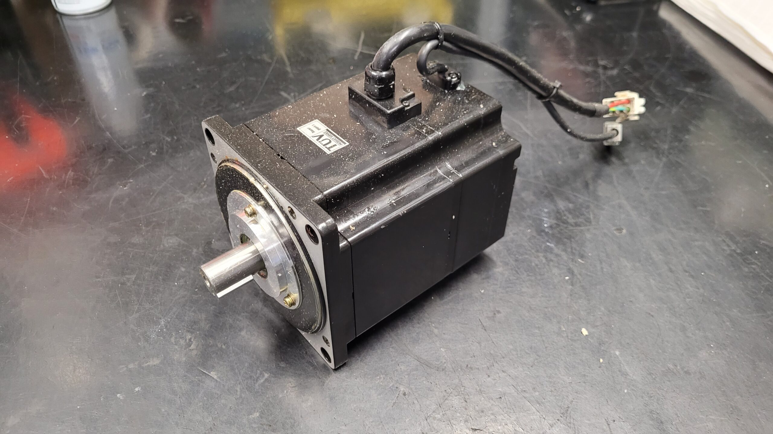 Yaskawa AC Servo Motor SGMPH-15A1A6D vor der Reparatur