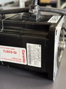 Yaskawa AC Servomotor SGMP-02AWYR12 Seite 3