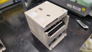 Yaskawa SGDB-44ADG AC Servopack vor der Reparatur 1