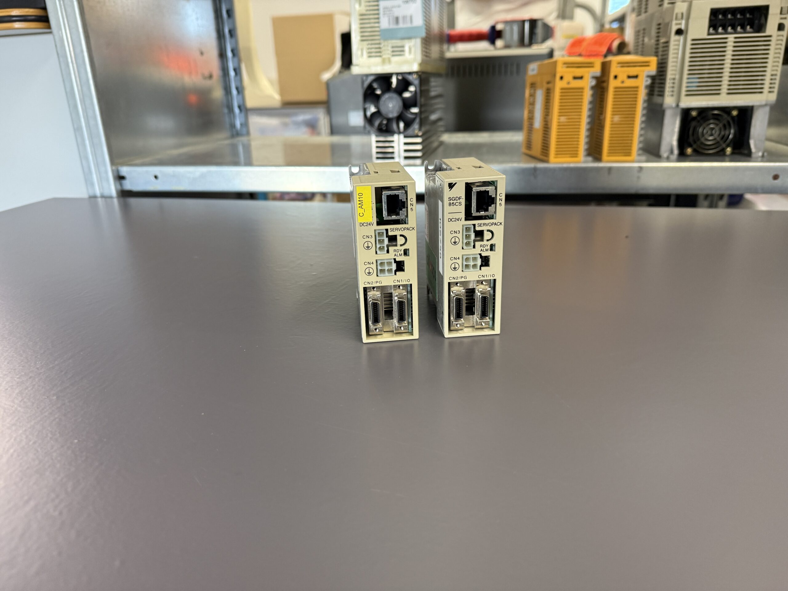 Yaskawa Servopack SGDF-B5CS Frontansicht