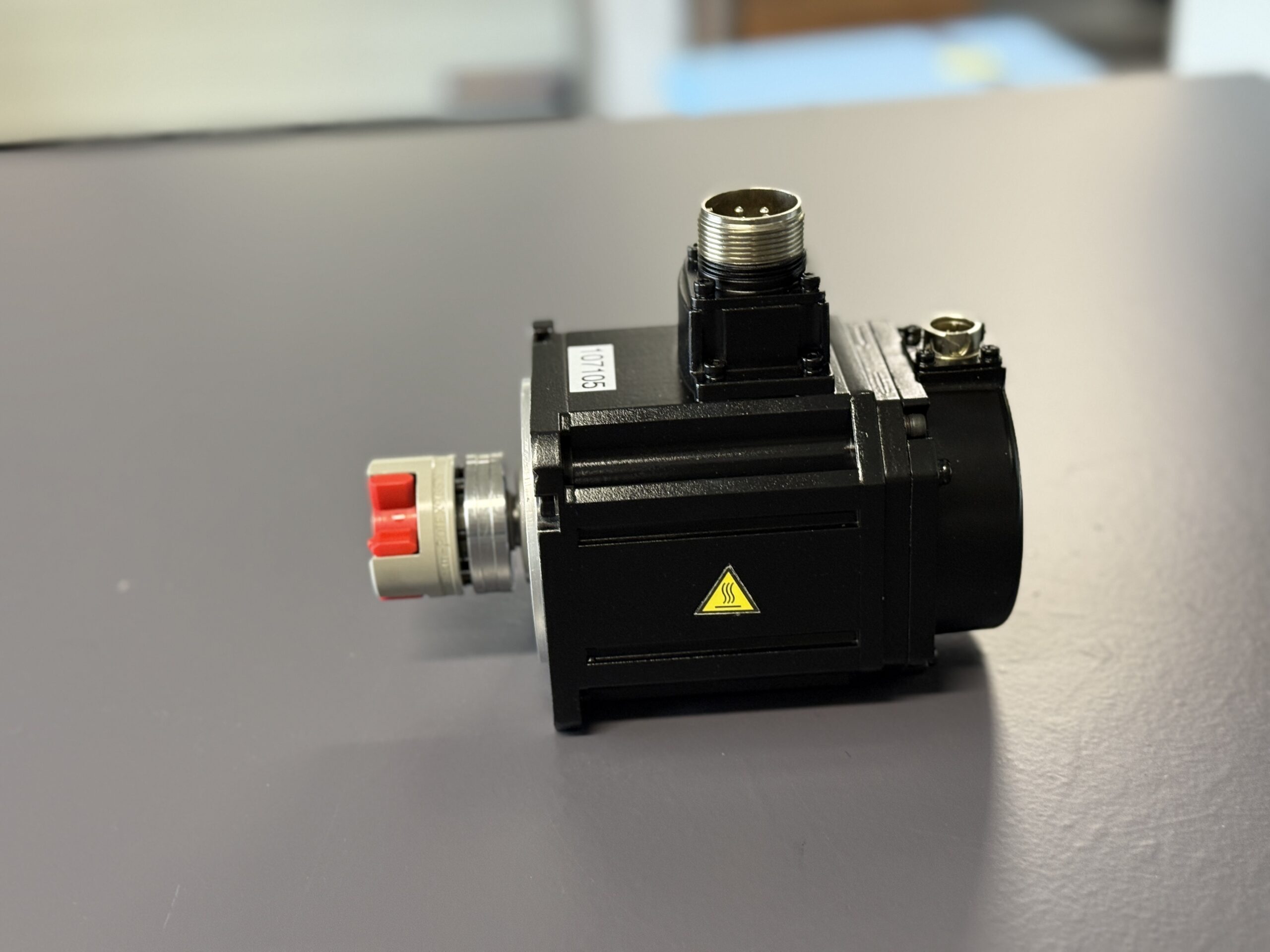 Mitsubishi AC Servo Motor HF-H75S Seite 3
