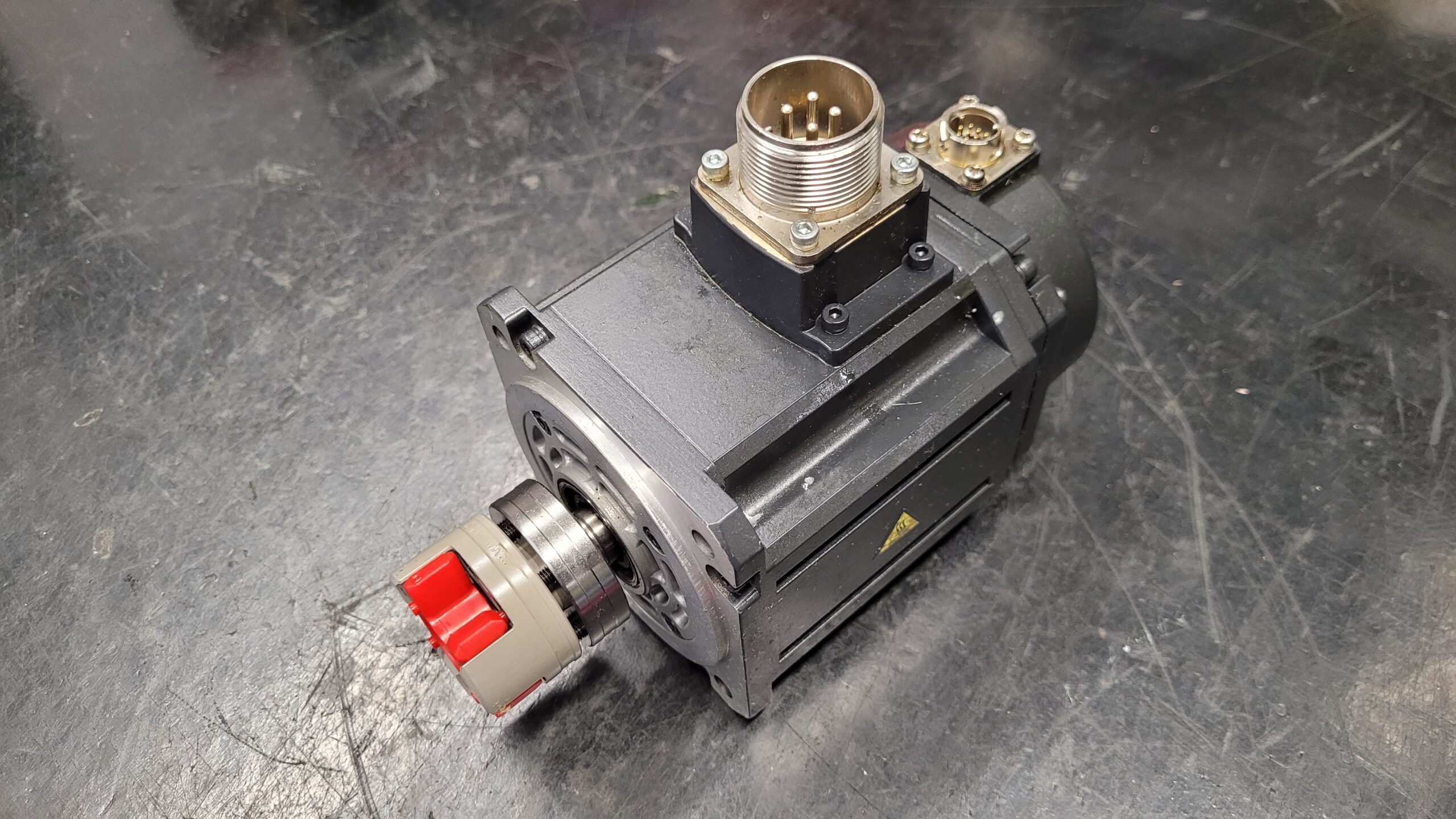 Mitsubishi AC Servo Motor HF-H75S vor Reparatur 2