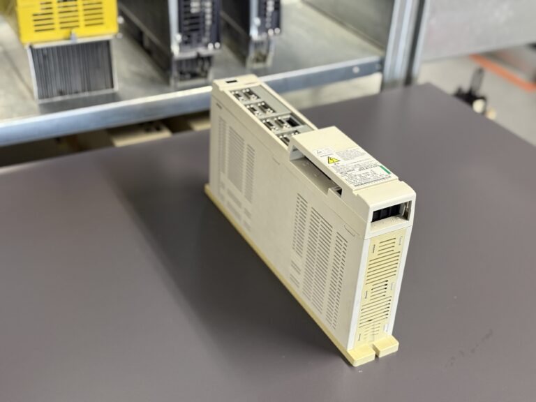 Mitsubishi MDS-B-V2-0303 Servo Drive Unit Hauptbild
