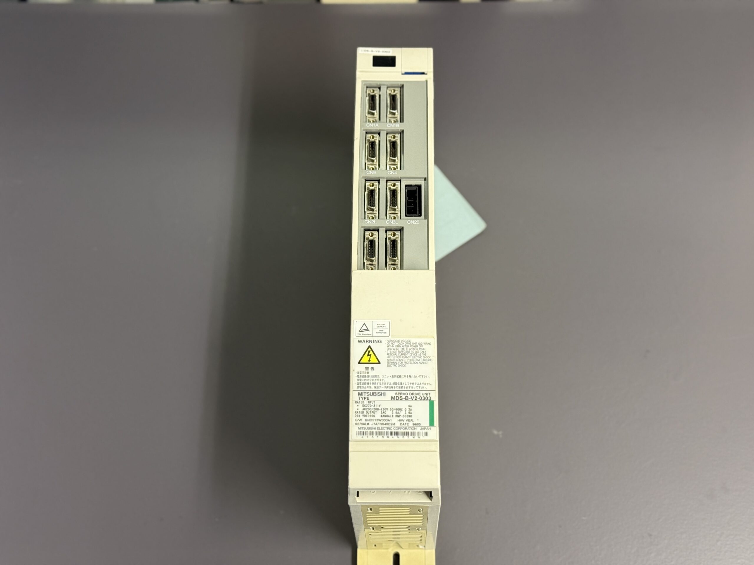 Mitsubishi MDS-B-V2-0303 Servo Drive Unit Seite 1