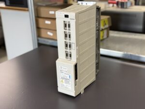 Mitsubishi MDS-C1-SPHX-55 Spindle Drive Unit Seite 1