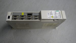 Mitsubishi Servo Drive Unit MDS-B-V2-1010 vor der Reparatur 1