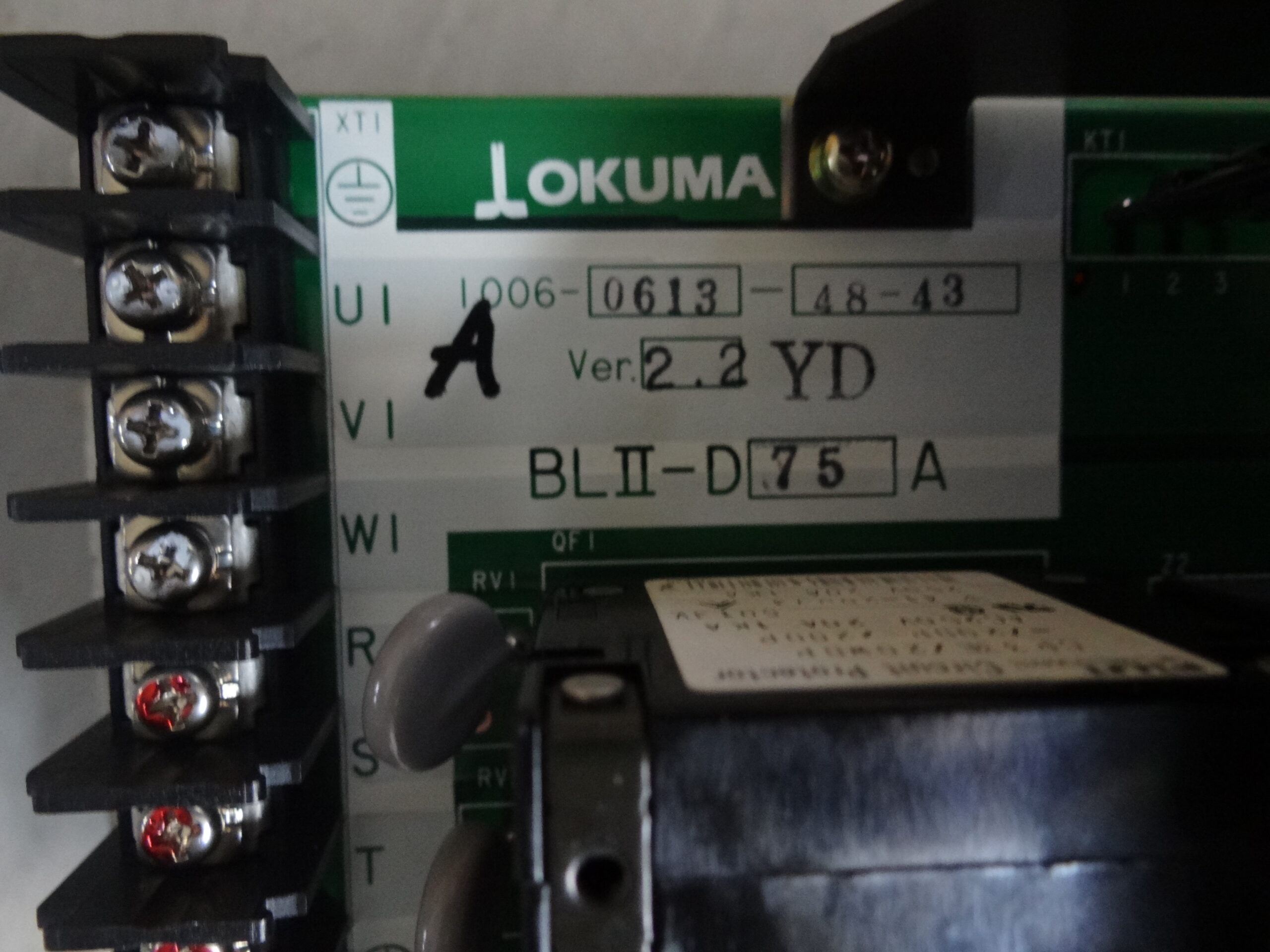 Okuma BLII-D75A Order 1006-0613 Servo Drive Unit Typenschild