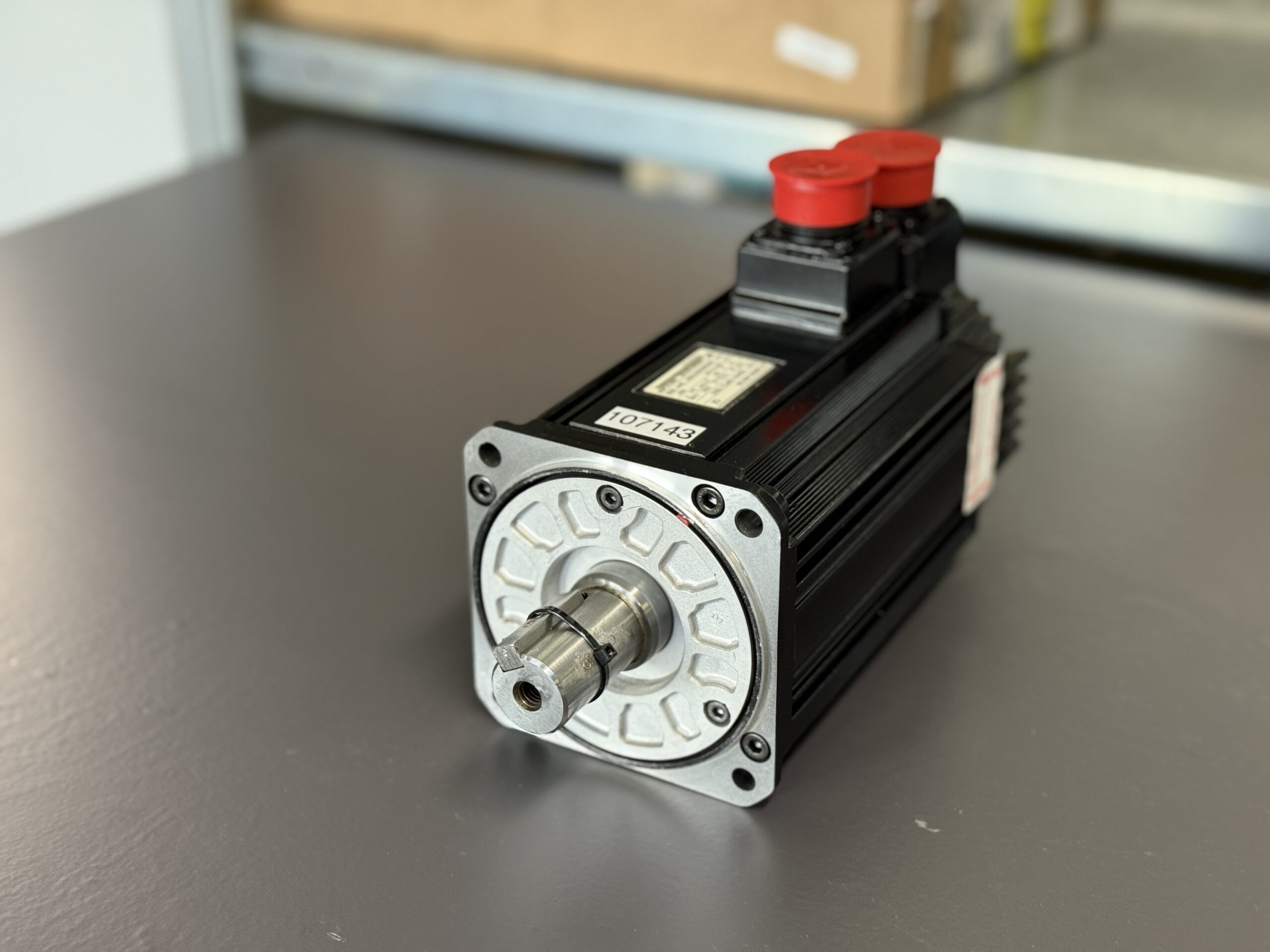 Yaskawa AC Servo Motor SGMSH-20PCA-SB23 Seite 1
