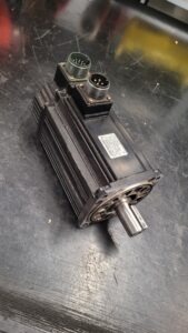 Yaskawa AC Servo Motor SGMSH-20PCA-SB23 vor der Reparatur