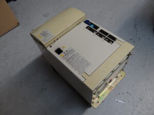 Yaskawa CIMR-M5N2030 AC Inverter vor der Reparatur 1