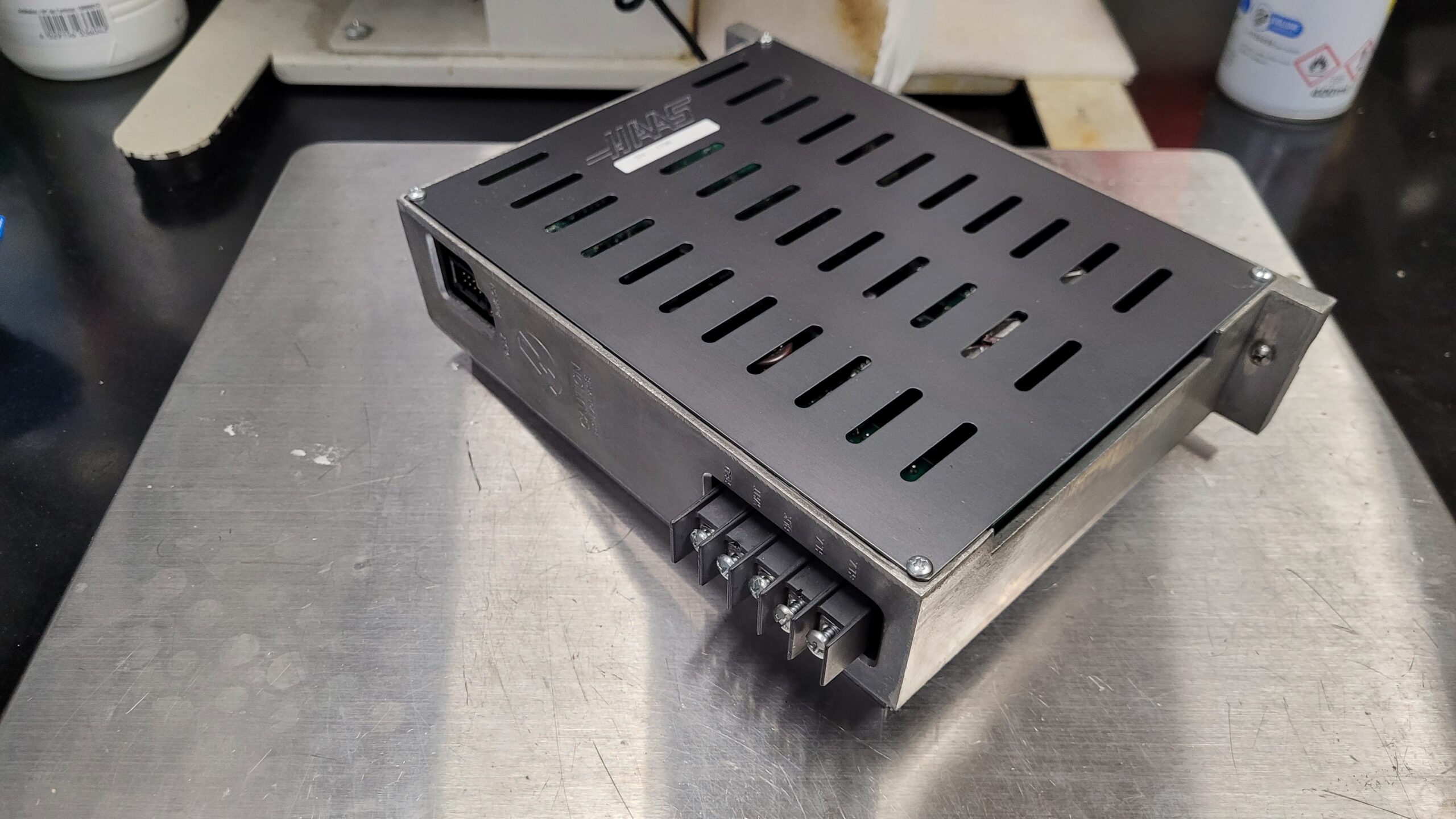 Haas Servo Amplifier 60A 93-32-5552F or 32-5552F vor der reparatur 3