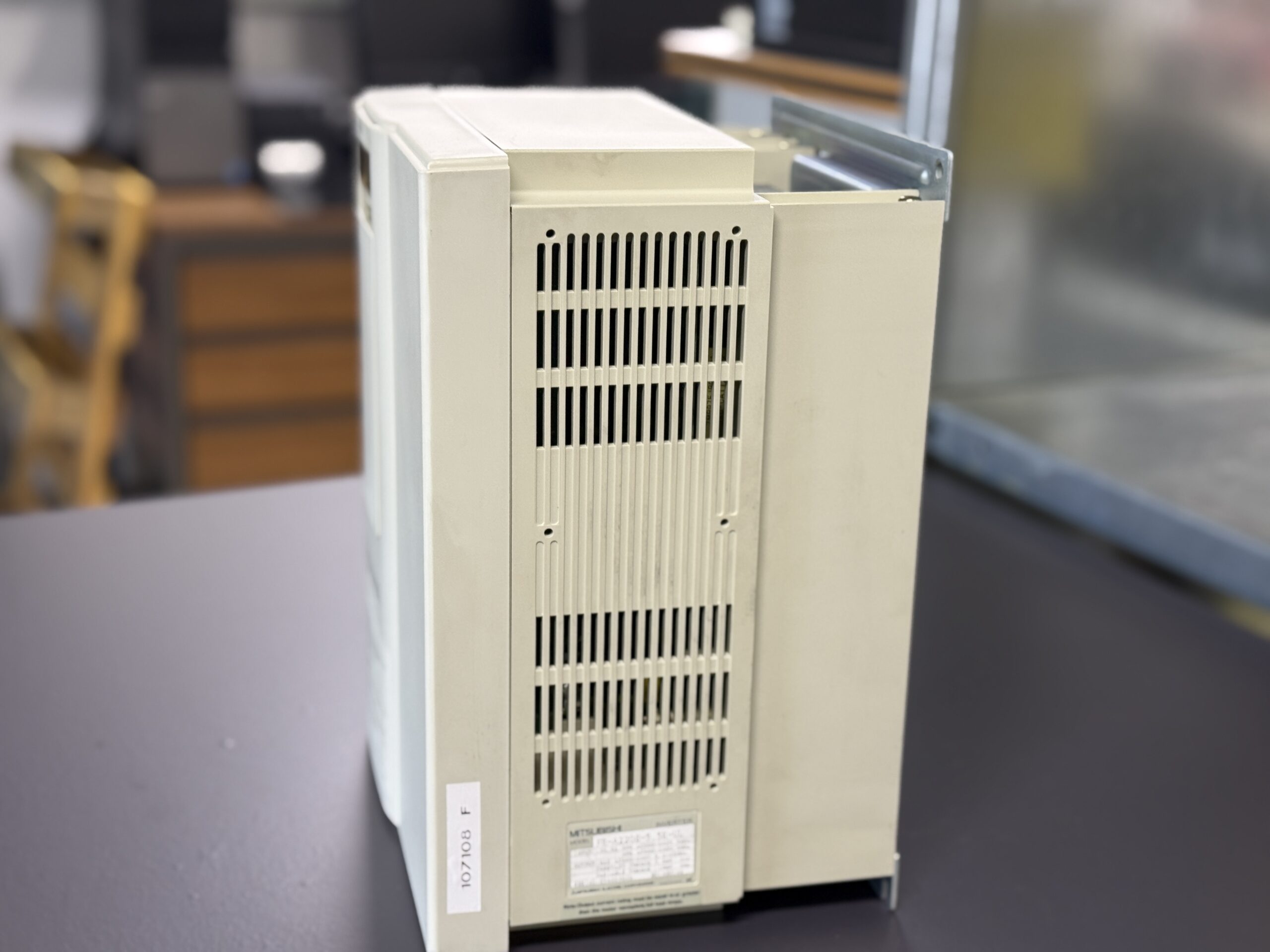 Mitsubishi FR-A220E-5.5K-UL Inverter Seite 2