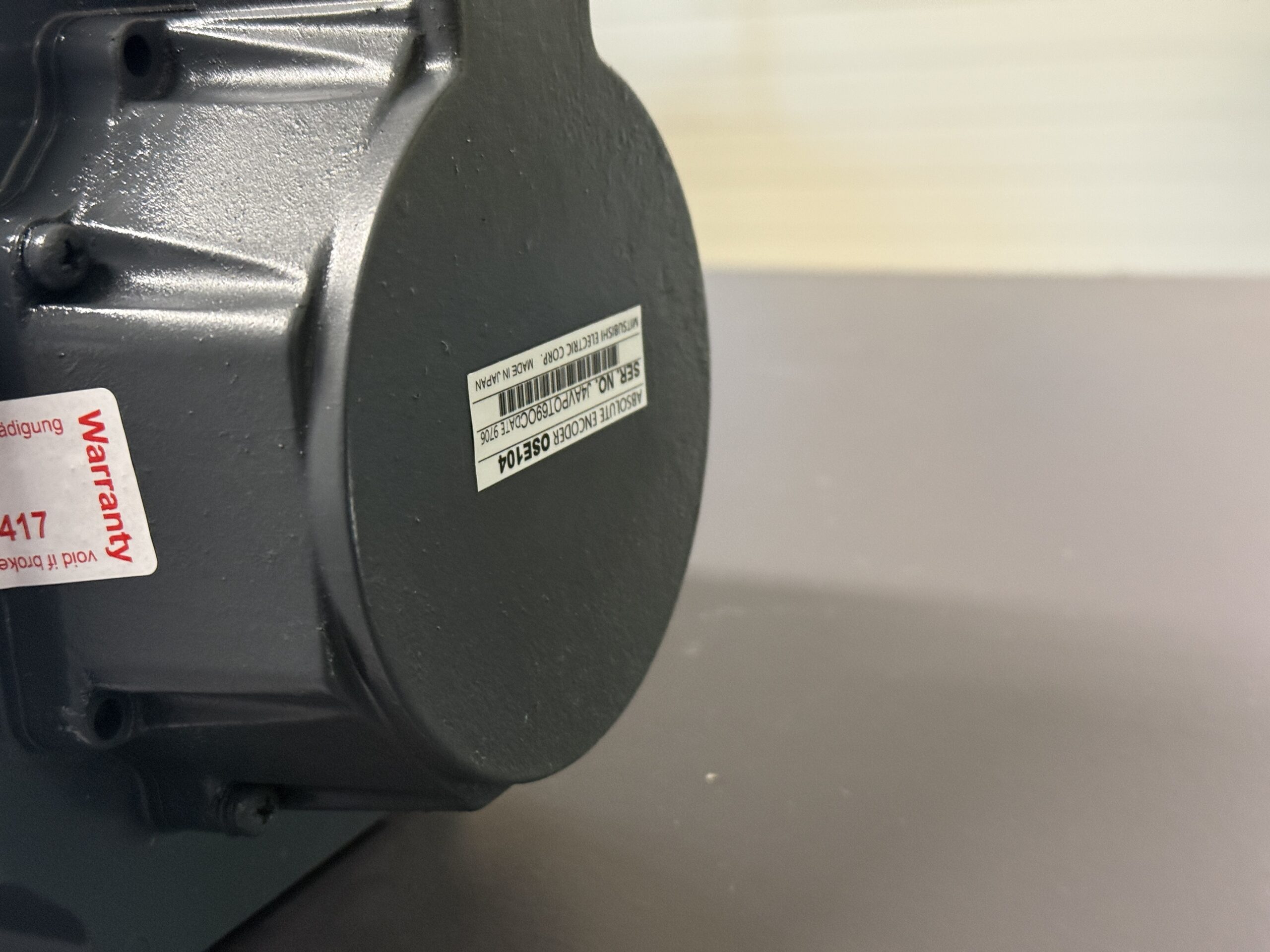 Mitsubishi HA100NC-S AC Servo Motor Ansicht Encoder