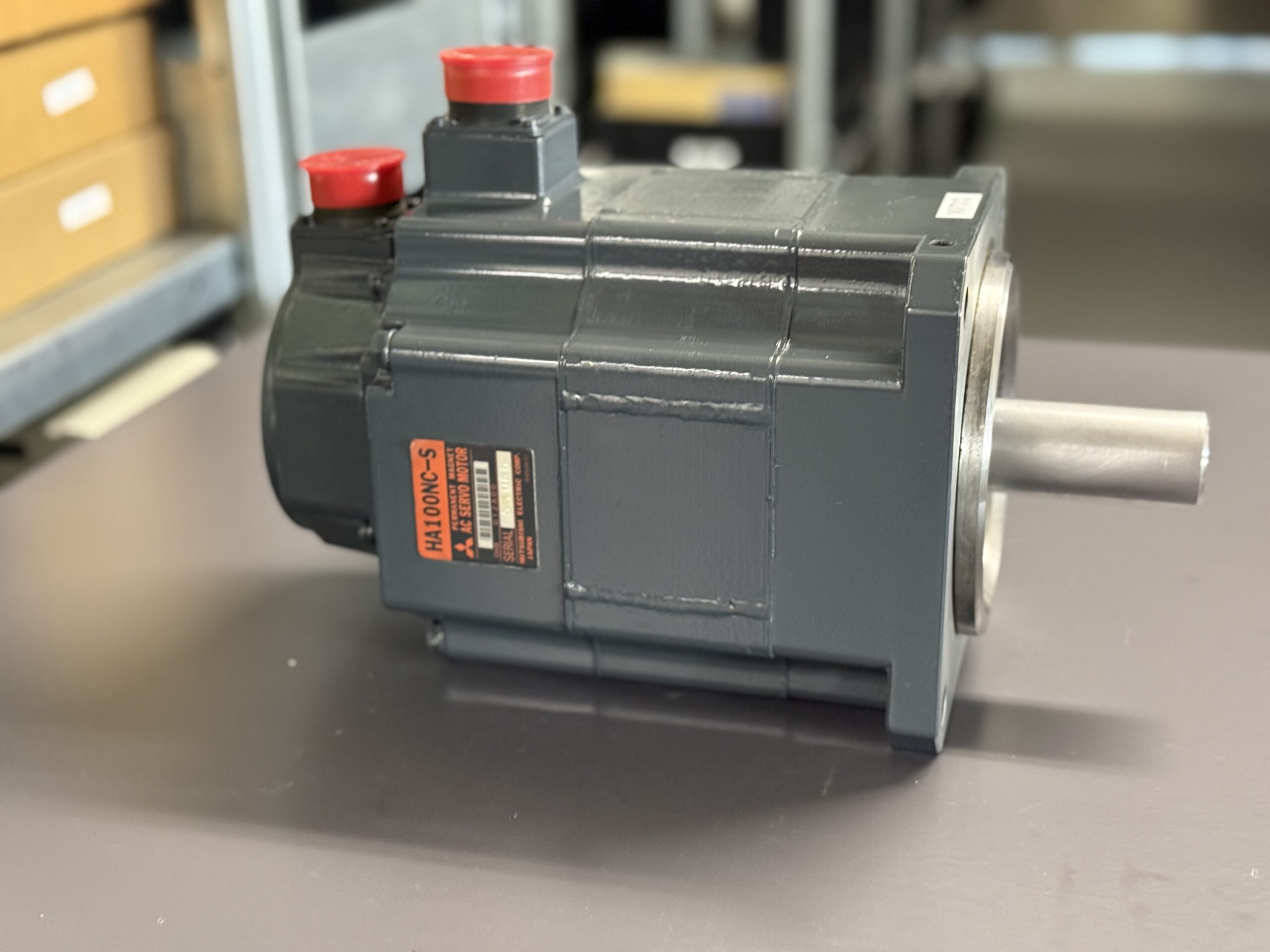 Mitsubishi HA100NC-S AC Servo Motor Seite 1