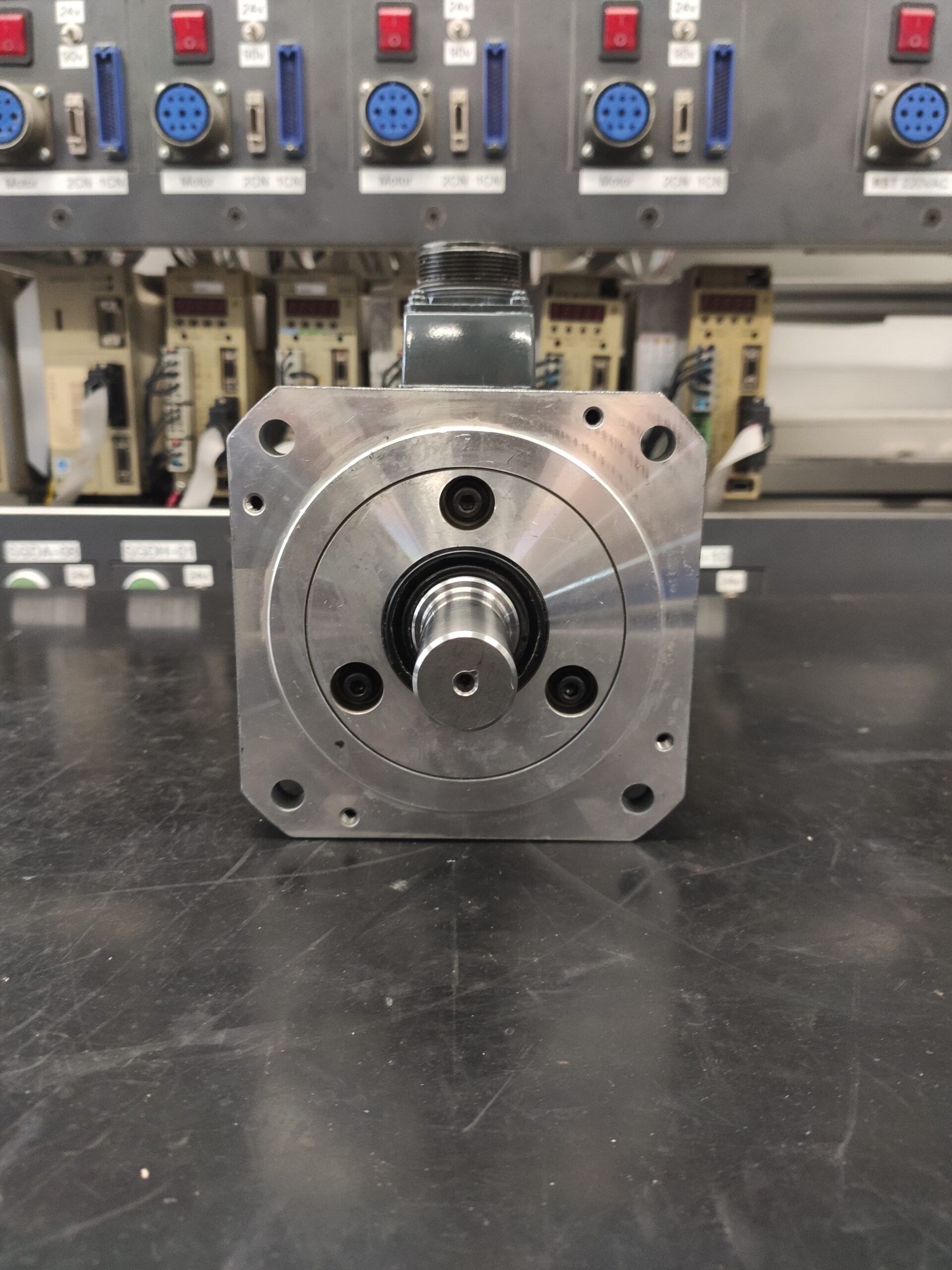 Mitsubishi HC103S-SZ AC servo Motor nach der Reparatur 2