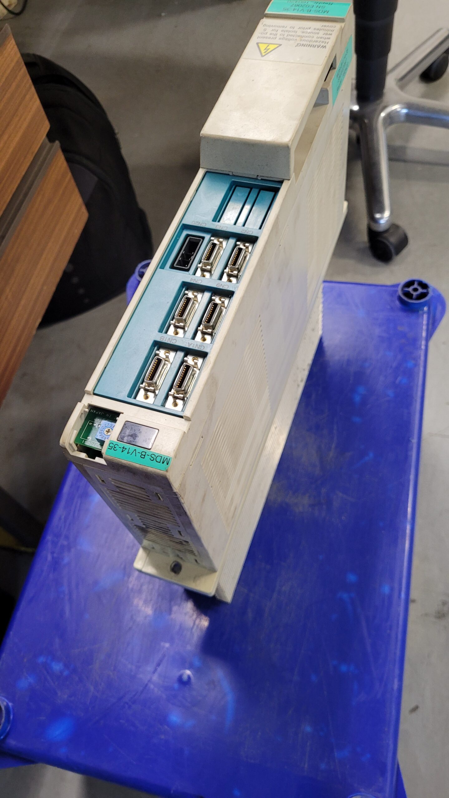Mitsubishi MDS-B-V14-35 Servo Drive Unit vor der Reparatur 2