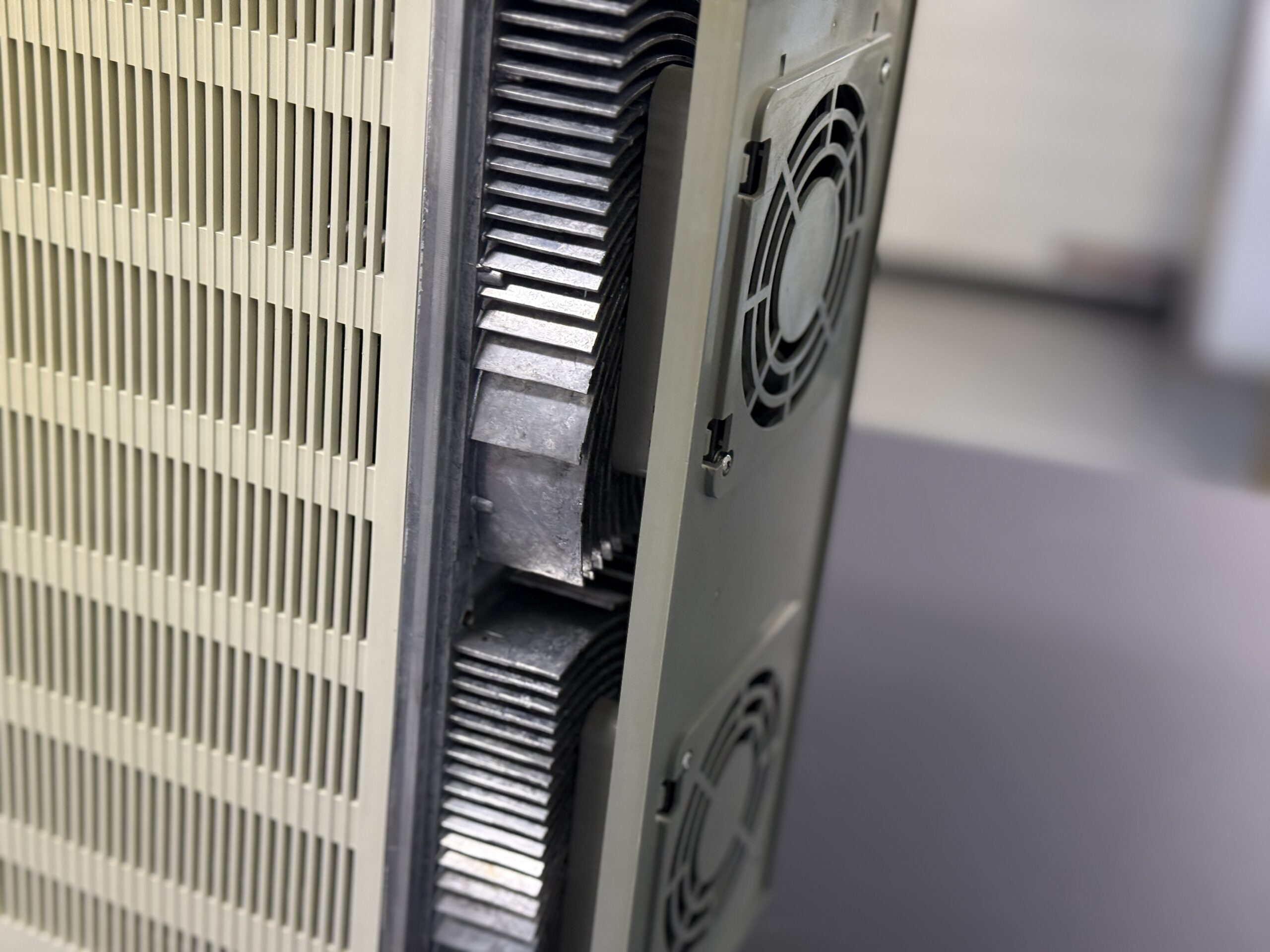 Mitsubishi MDS-C1-CV-300 Power Supply Unit Seite 3