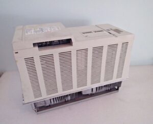 Mitsubishi MDS-C1-CV-300 Power Supply Unit vor der Reparatur 2