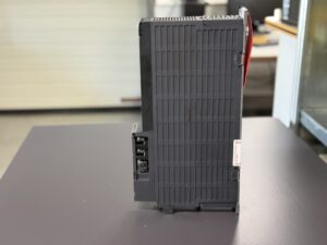 Mitsubishi MDSDMV3-202020 rem MDS-DM-V3-202020 Servo Drive Unit Seite 3