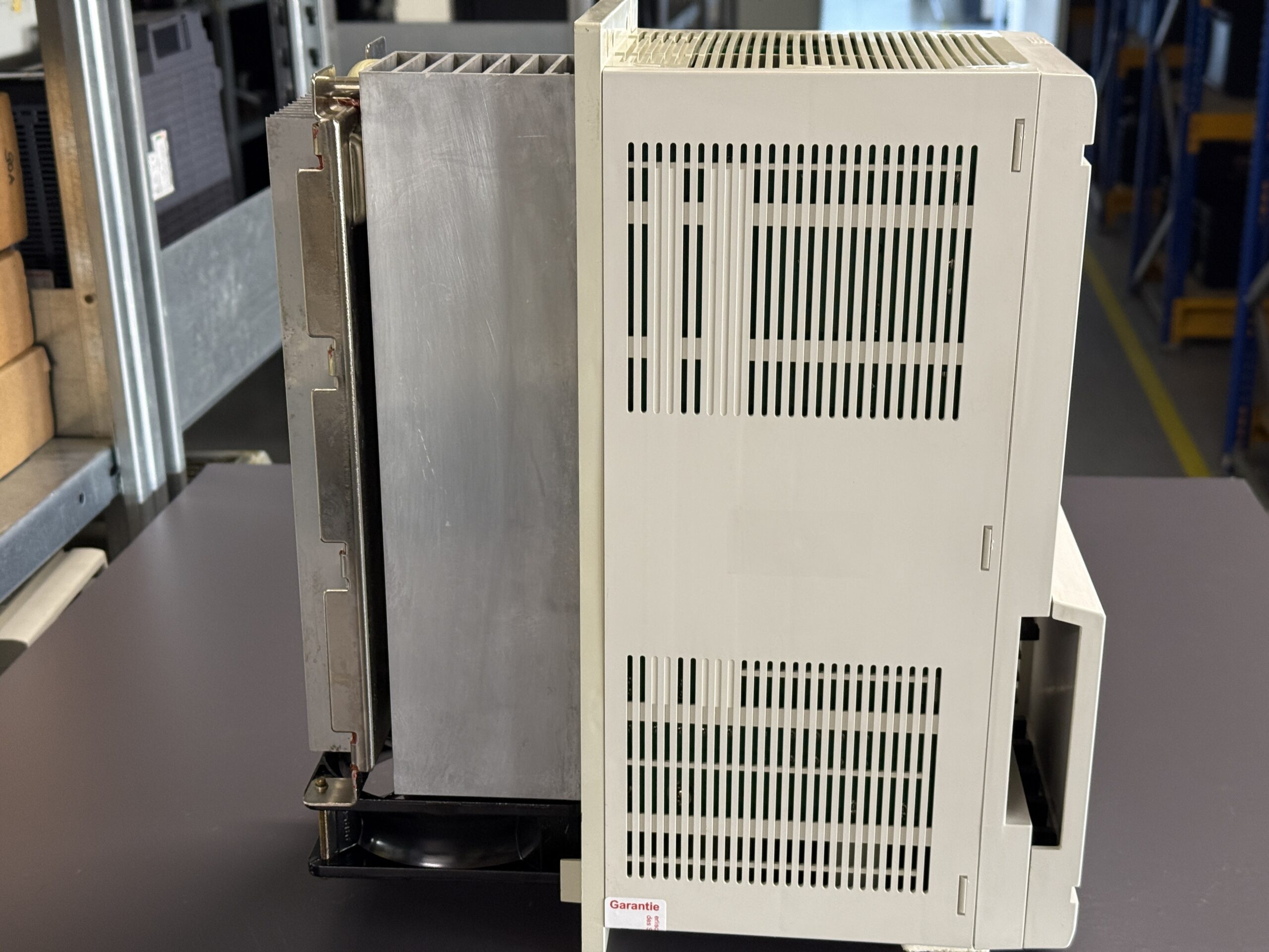 Mitsubishi Power Supply Unit MDS-B-CV-220 Seite 4
