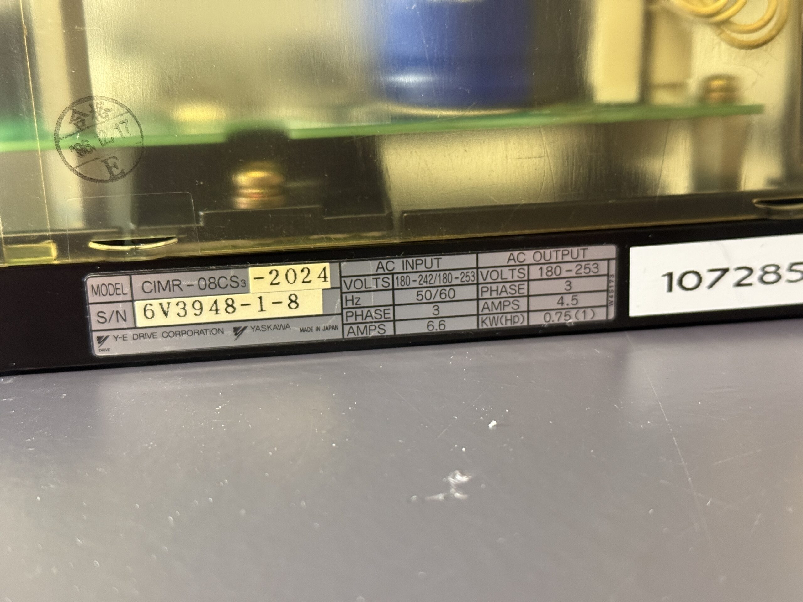 Yaskawa Inverter Juspeed-F S300 Series CIMR-08CS3-2024 Typenschild