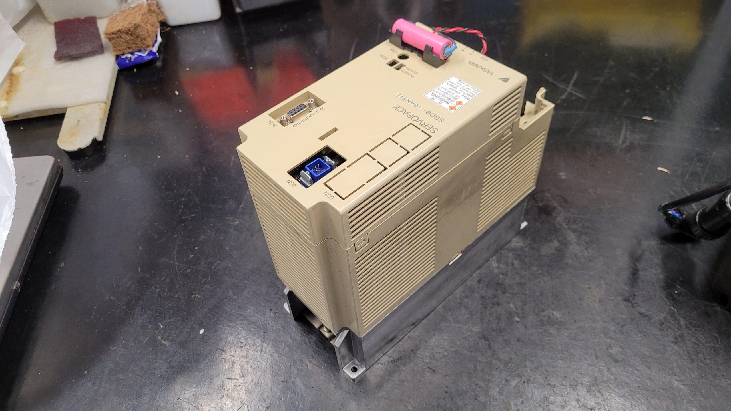 Yaskawa SGDB-10ANY11 Servopack vor der Reparatur 2