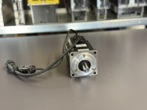 Yaskawa SGMAH-08A1A-SE31 AC Servo Motor Frontansicht