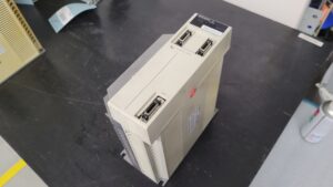 Mitsubishi MDS-A-SVJ-10 Servo Drive Unit vor der Reparatur 1
