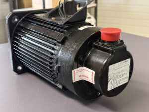 Yaskawa 3-Phase Induction Motor UAJPEE-08DK2KU Ansicht hinten
