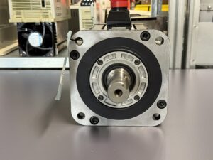 Yaskawa AC Servo Motor SGMGH-30DCA6H-OY Front Ansicht