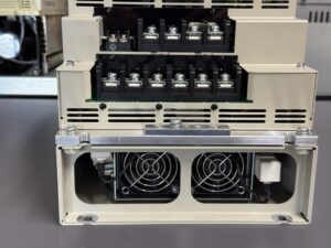Yaskawa SGDV-260D01A AC Servopack Anschluss Bild